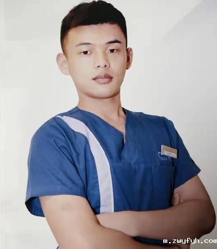 东营铂尔口腔张小龙